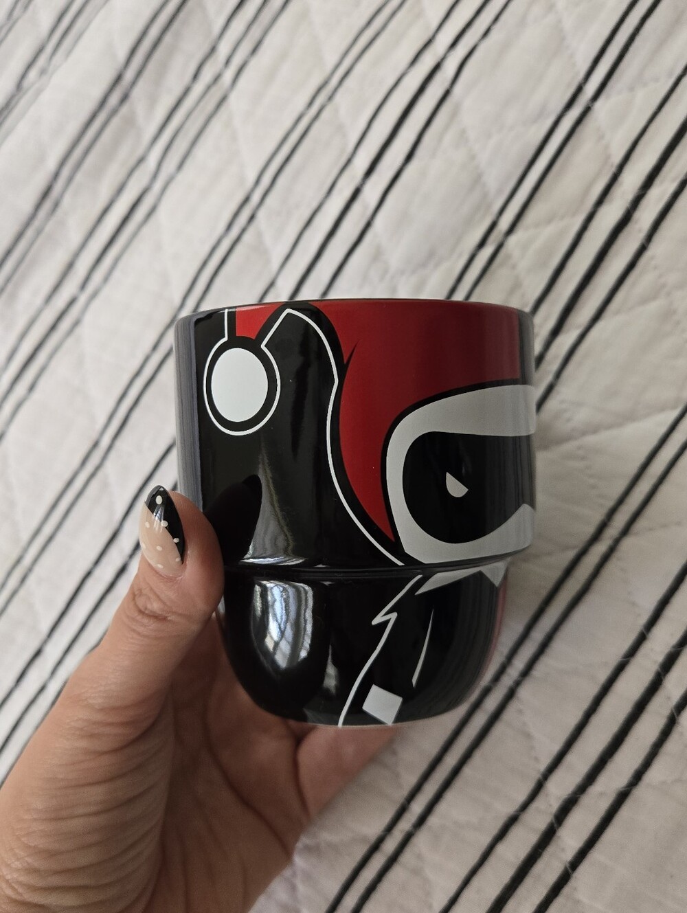 DC Comics Harley Quinn Stackable Mug Cup Six Flags - Picture 3 of 6